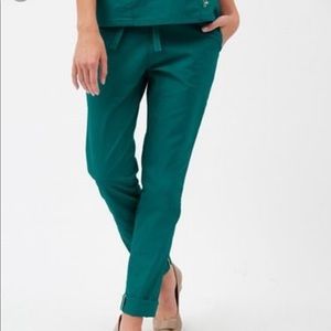 Jaanuu skinny scrub pants x1